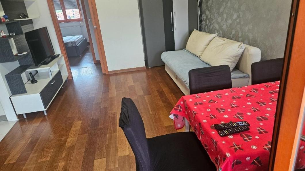 Apartman In Club Apartment Zagreb Exterior photo